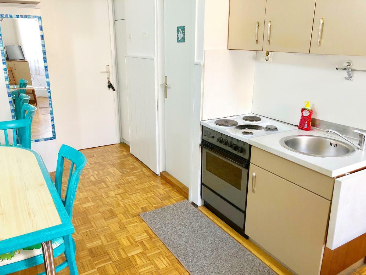 Ferienwohnung Studio & Free Parking, Aircool, Fresh Bedding Lovran Exterior foto