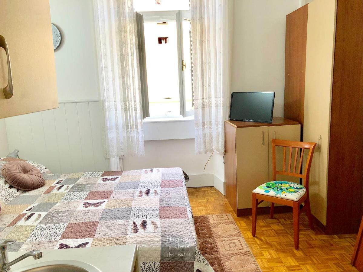 Ferienwohnung Studio & Free Parking, Aircool, Fresh Bedding Lovran Exterior foto